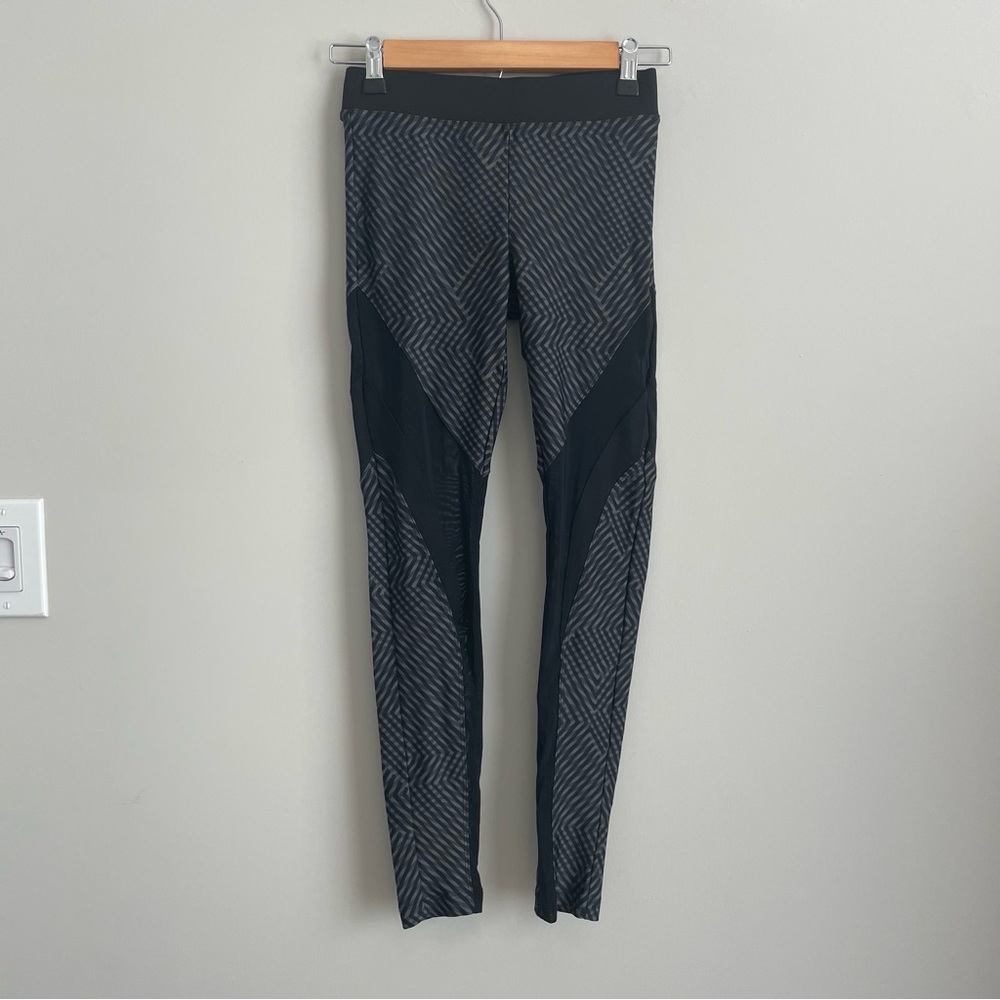 Koral | Grey and Black Leggings Small